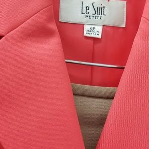 Le Suit size 6 petite